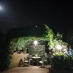 Hederarooms לינה וארוחת בוקר אג'רולה