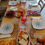 Hederarooms אג'רולה