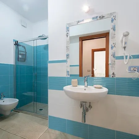 Hederarooms Bed & Breakfast 4*