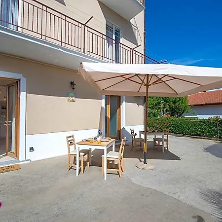Bed & Breakfast Hederarooms 4*